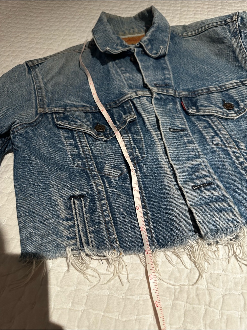 Vintage Levi's Light Blue Denim Trucker Jacket - Women's - Picture 5 of 9
